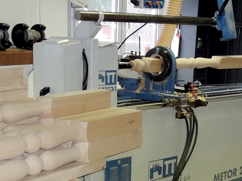 Herstellung von Treppenpfosten und Sprossen